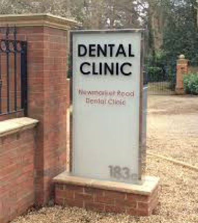 dentist totem sign
