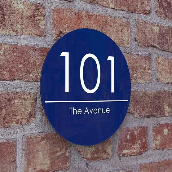 Modern Circular Floating House Plaque Displaypro 4